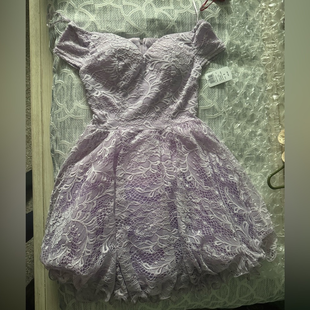 NWT Windsor off shoulder dress